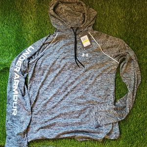 Under Armour long sleeve hoody Size M